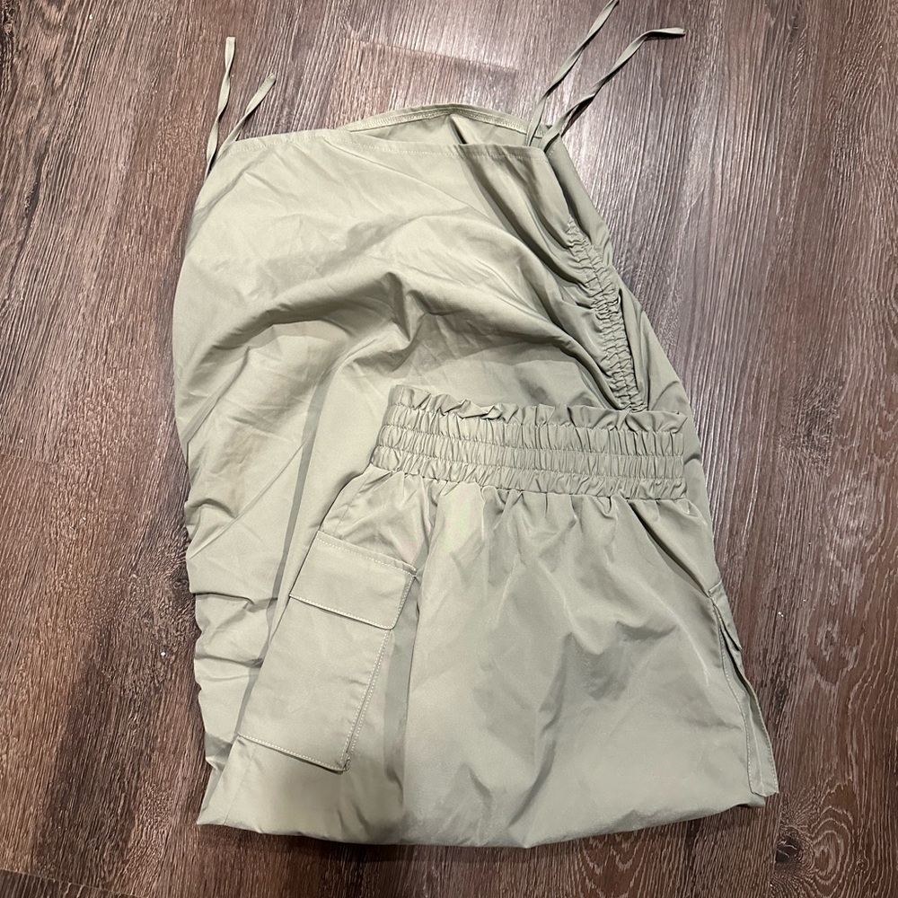 SHEIN Green Maxi Cargo Skirt with Ruched Details